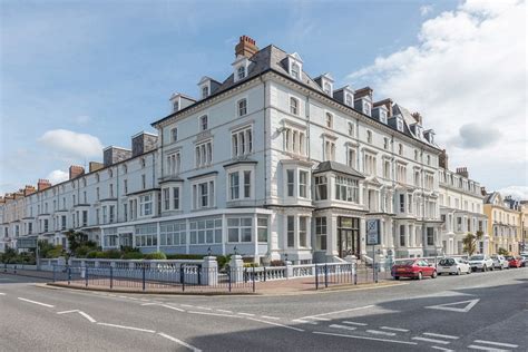 the marine hotel llandudno wales.